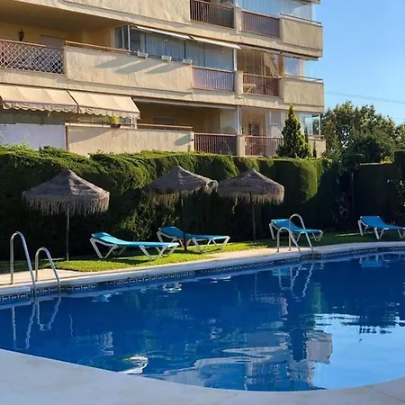 Flat Sleeps 4 With Pool And Terrace Apartment Cabopino