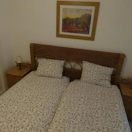 Flat Sleeps 4 With Pool And Terrace