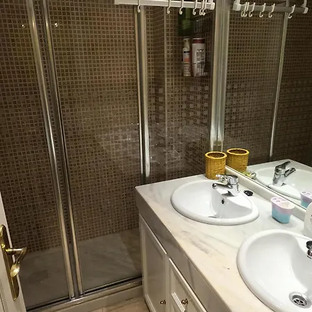 Flat Sleeps 4 With Pool And Terrace Apartment Cabopino