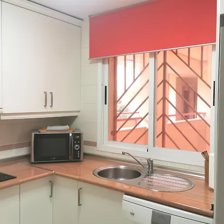 Flat Sleeps 4 With Pool And Terrace